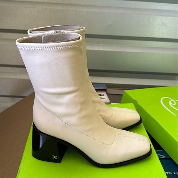 SAM EDELMAN Women's Wells Block-Heel Booties - Picture 5 of 7